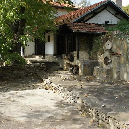 Hadjigabarevata Kashta منزل ريفي Dŭlbok Dol