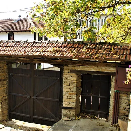 Hadjigabarevata Kashta Dŭlbok Dol