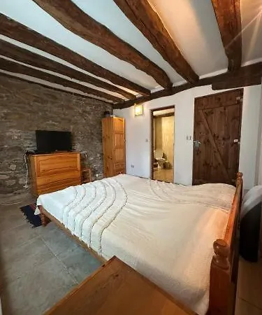 Landhuis Hadjigabarevata Kashta