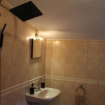 Hadjigabarevata Kashta *