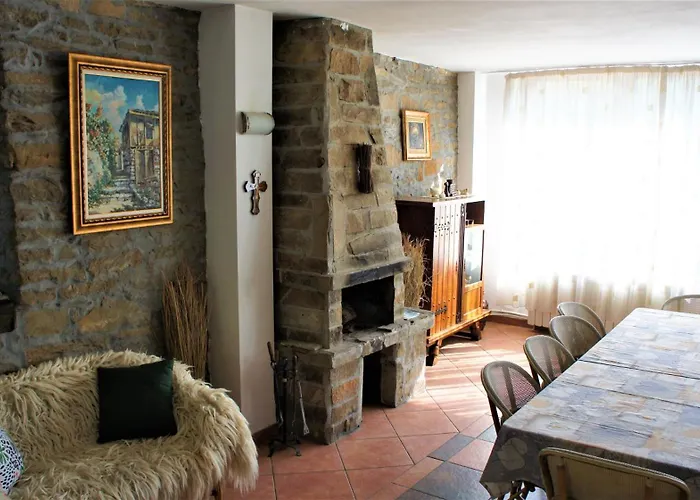 Hadjigabarevata Kashta Kır Evi Dŭlbok Dol