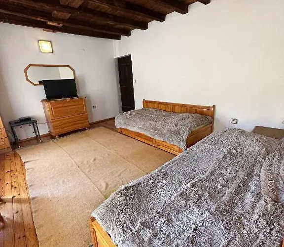 Hadjigabarevata Kashta Kır Evi